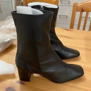 Black leather Zara boots